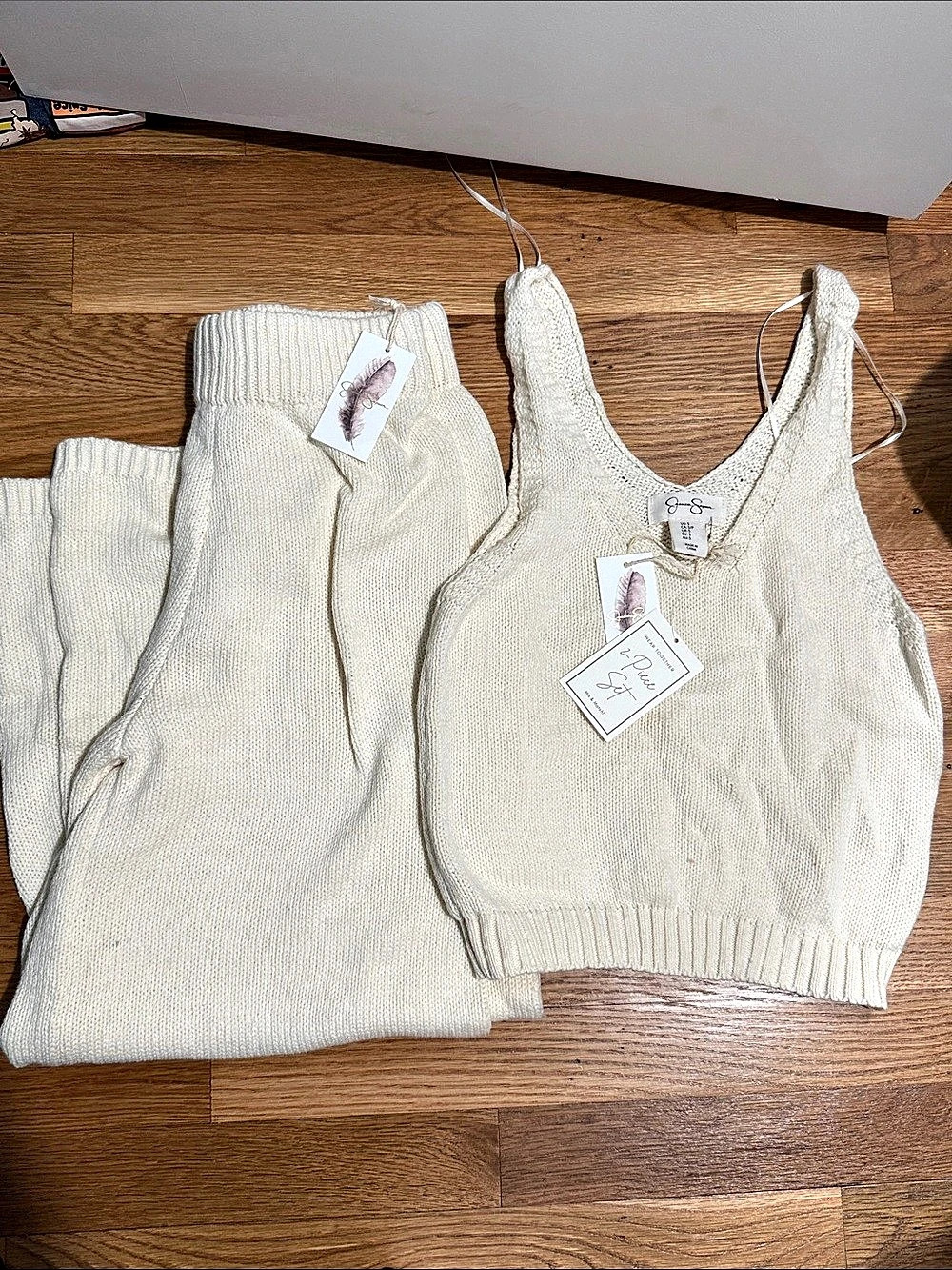 Jessica Simpson Cream Knit Sweater Set Size Small